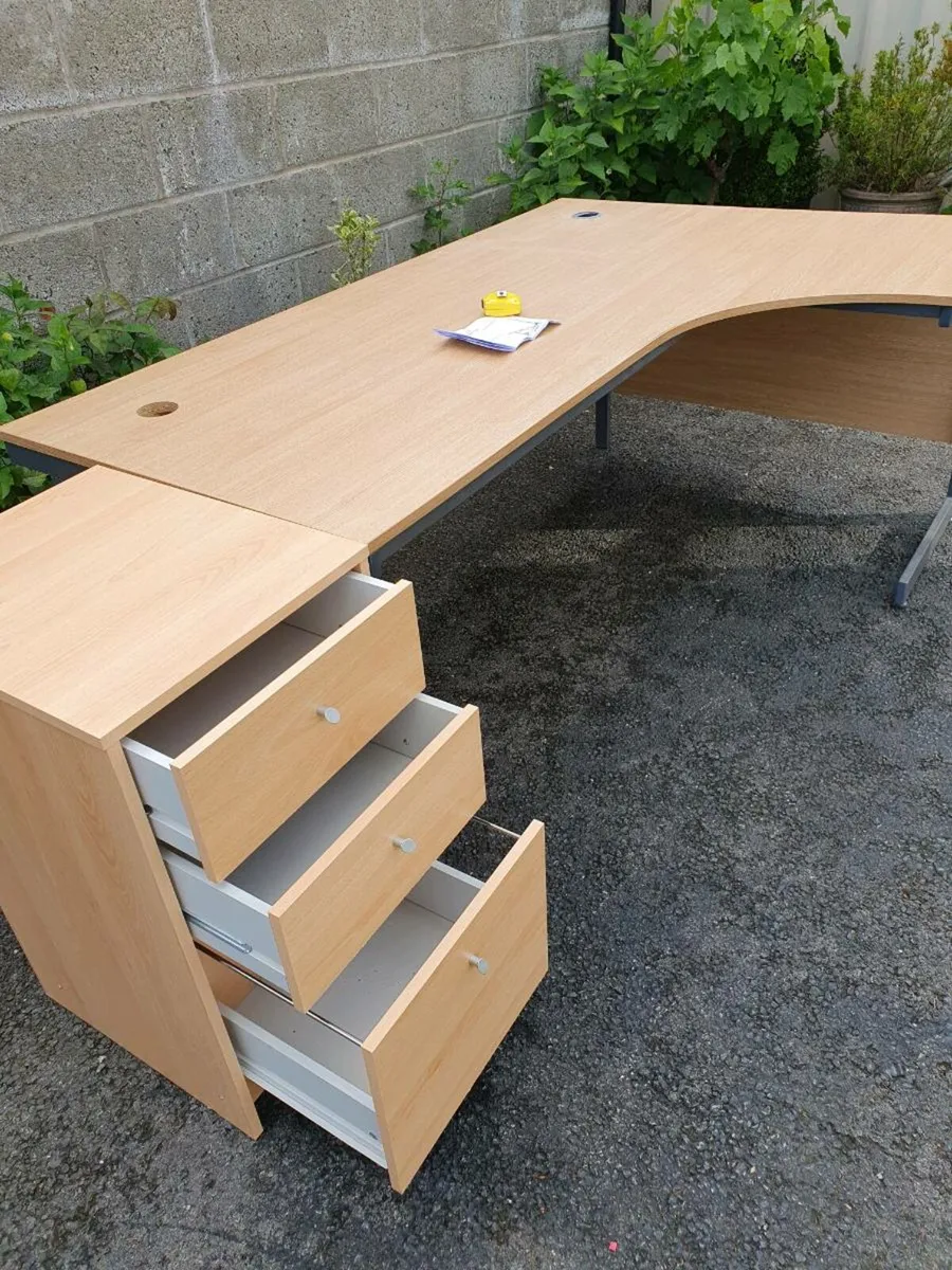 Beech office desk and 3drawer unit - Image 1