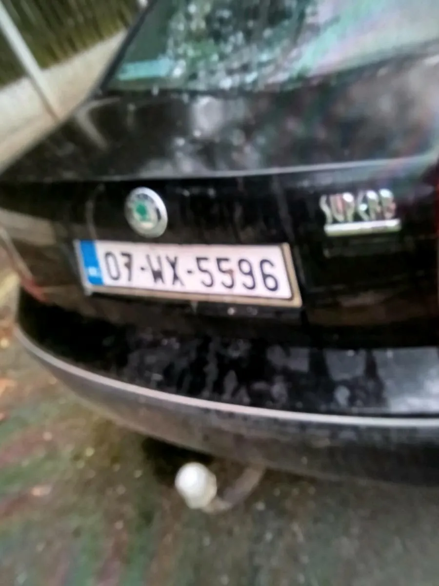 Car - Image 3