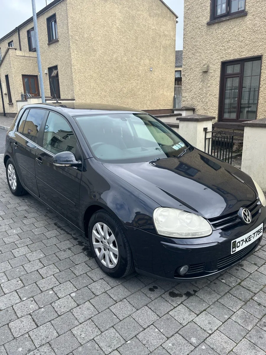 2007 Volkswagen Golf - Image 1