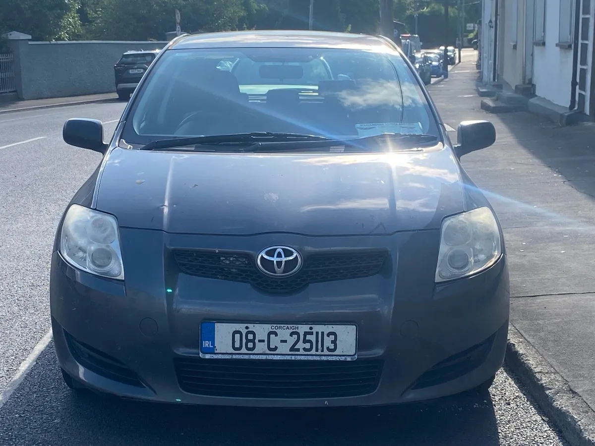 Toyota auris - Image 1