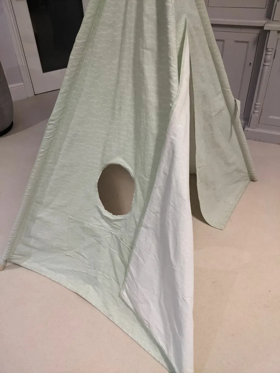 Childs Teepee / play tent - Image 2