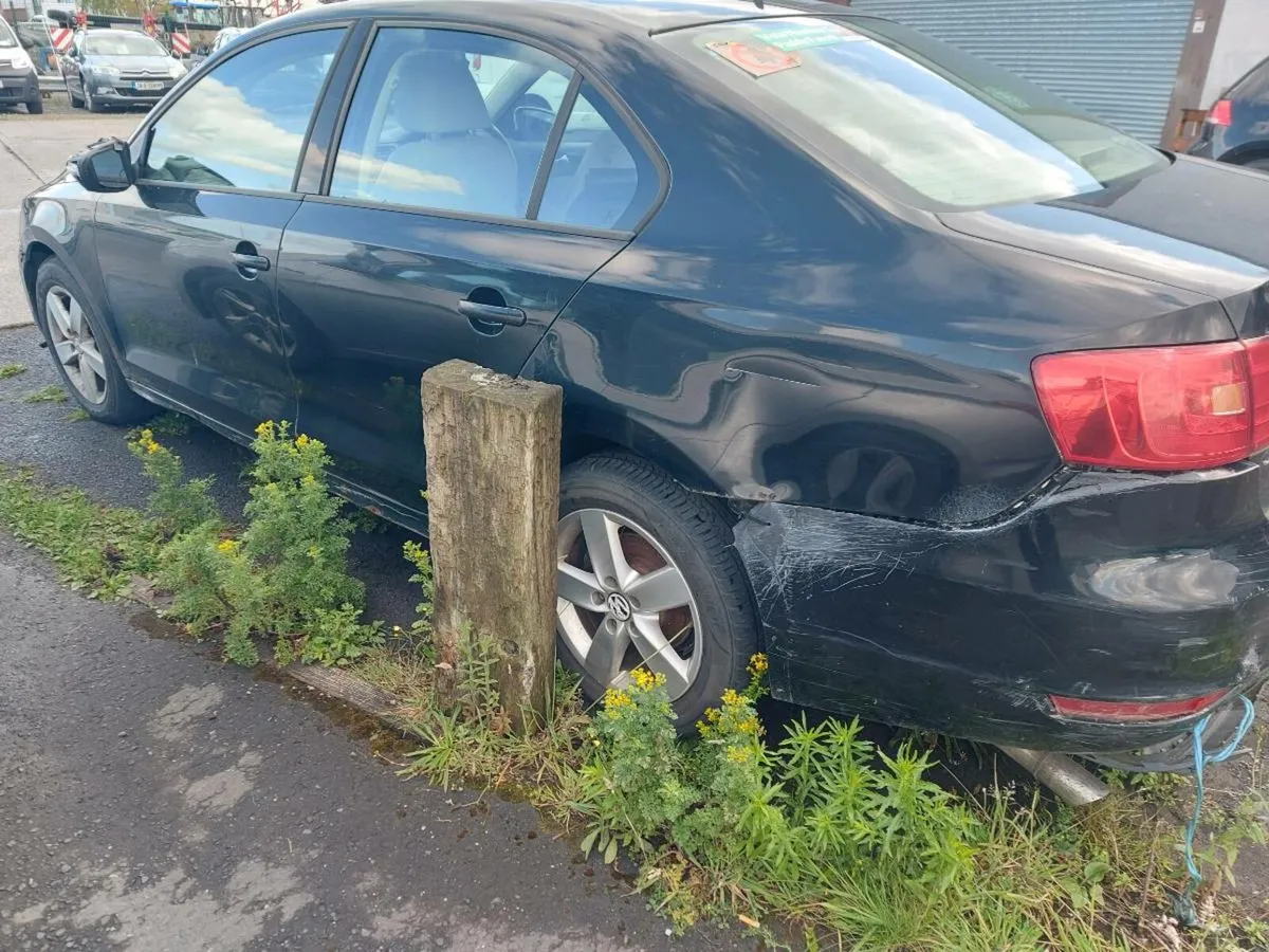 VW JETTA 2011 1,6  BREAKING - Image 4