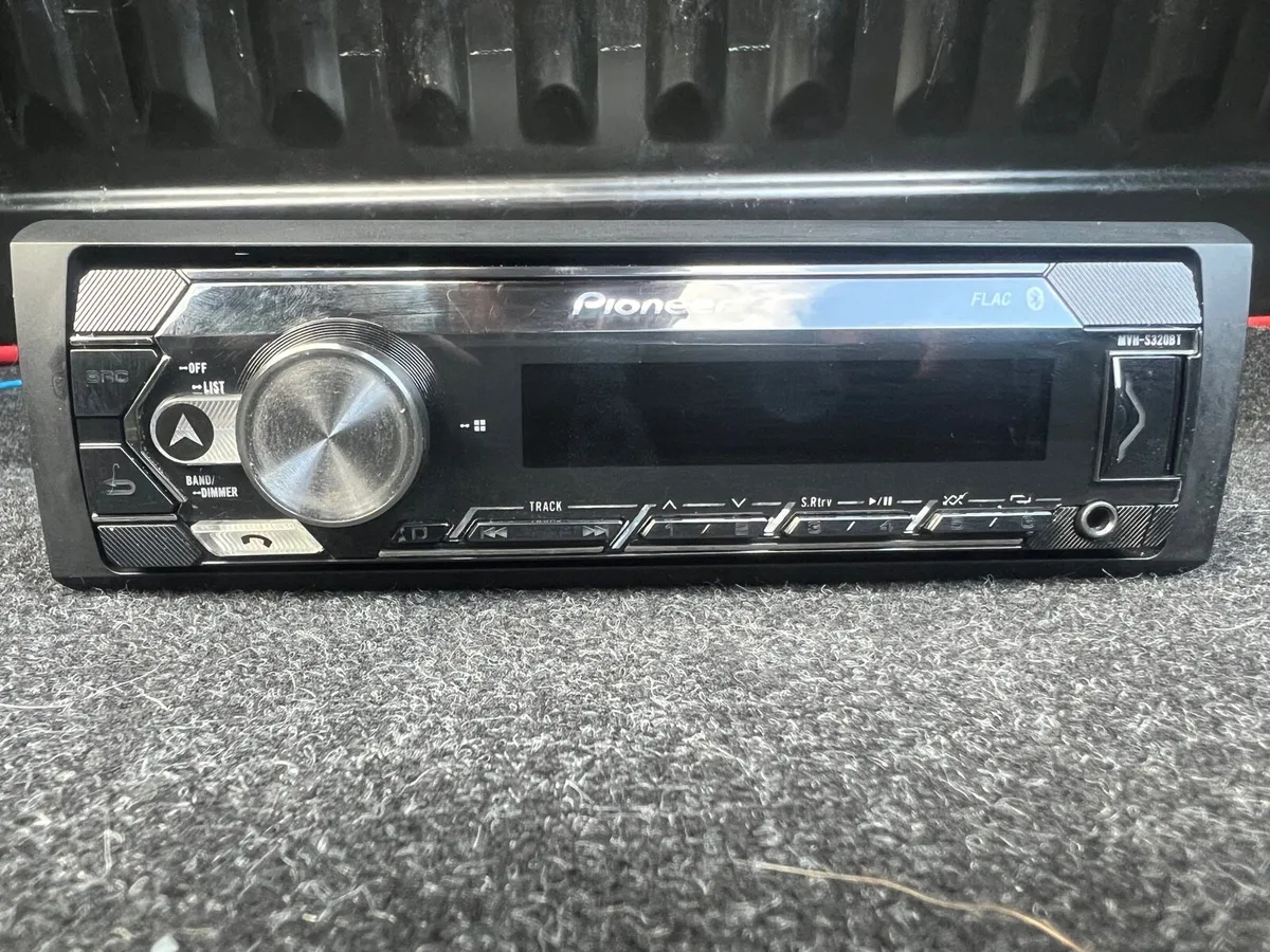 Pioneer Radio/CD - Image 3
