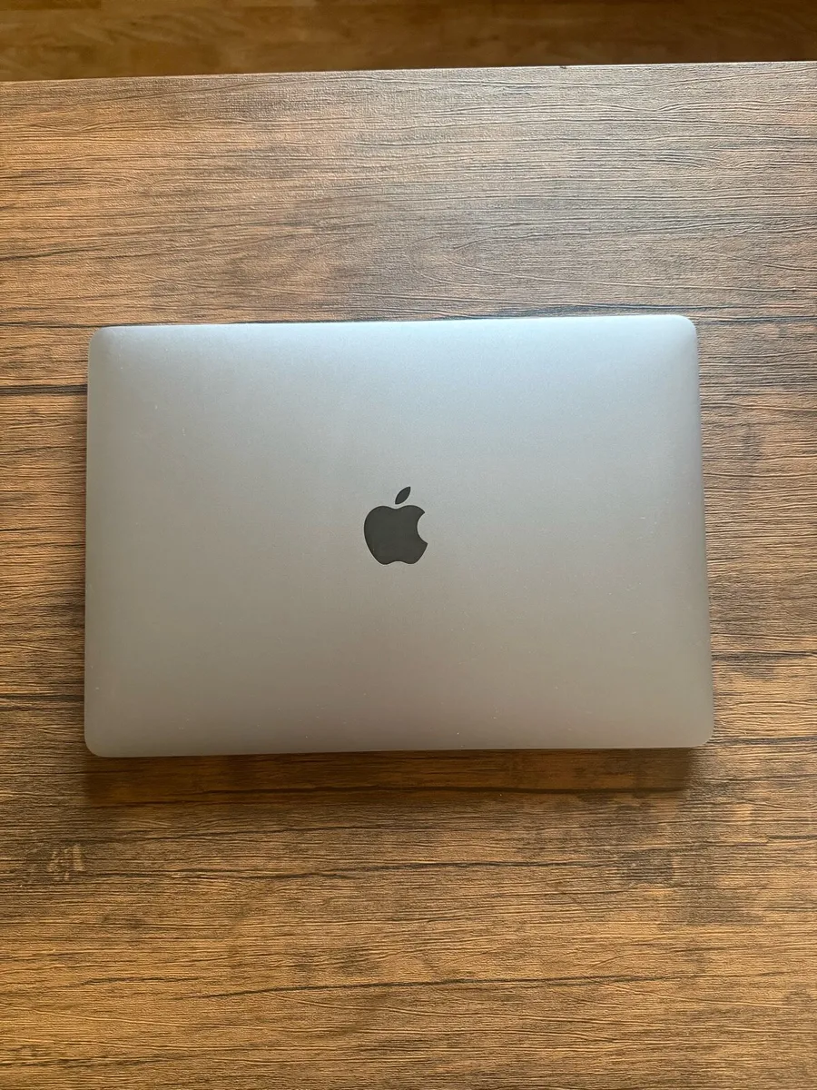 2020 MacBook Pro -13 inch 250 GB Storage(Touchbar) - Image 1