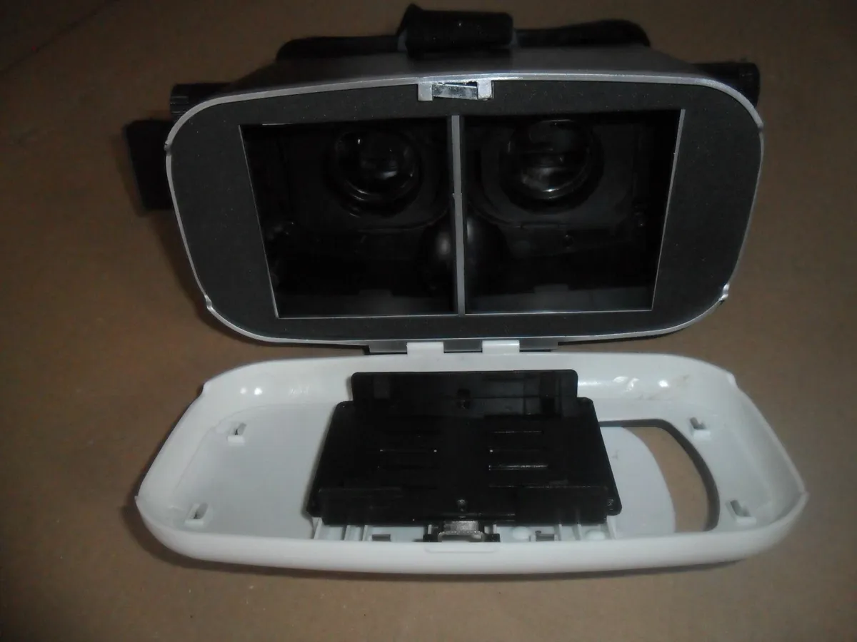 3D Virtual reality headset - Image 3