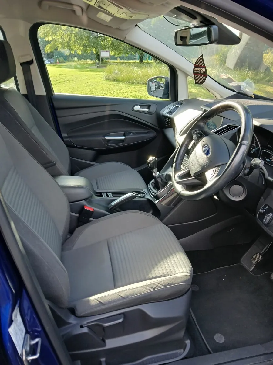 Ford C-Max 2016 - Image 2