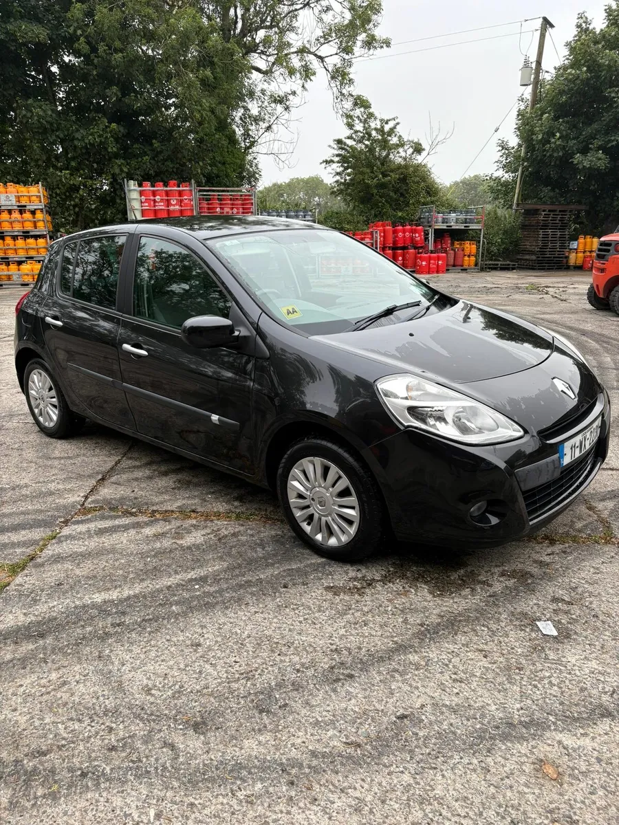 Renault Clio - Image 2