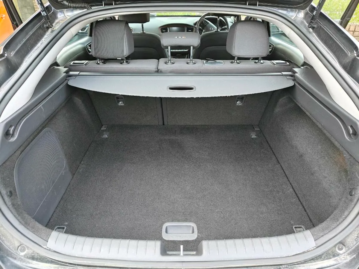 Hyundai Ioniq 28 - Image 3