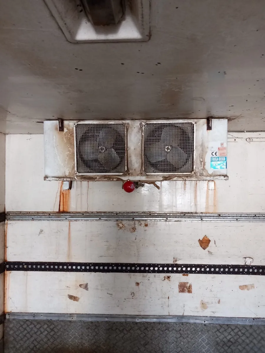 Condensing Unit, Fans & Control Unit - Image 2
