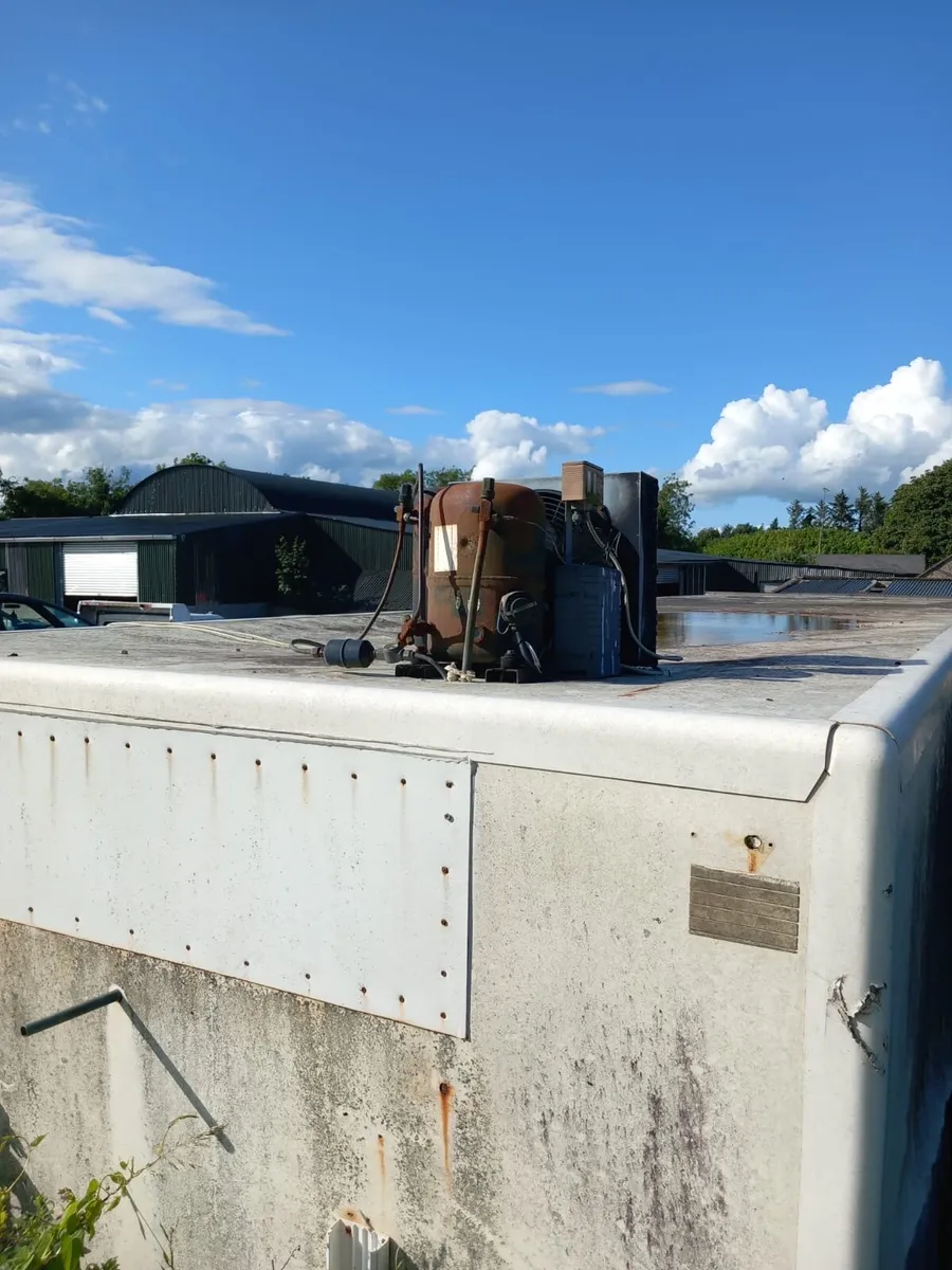 Condensing Unit, Fans & Control Unit - Image 3