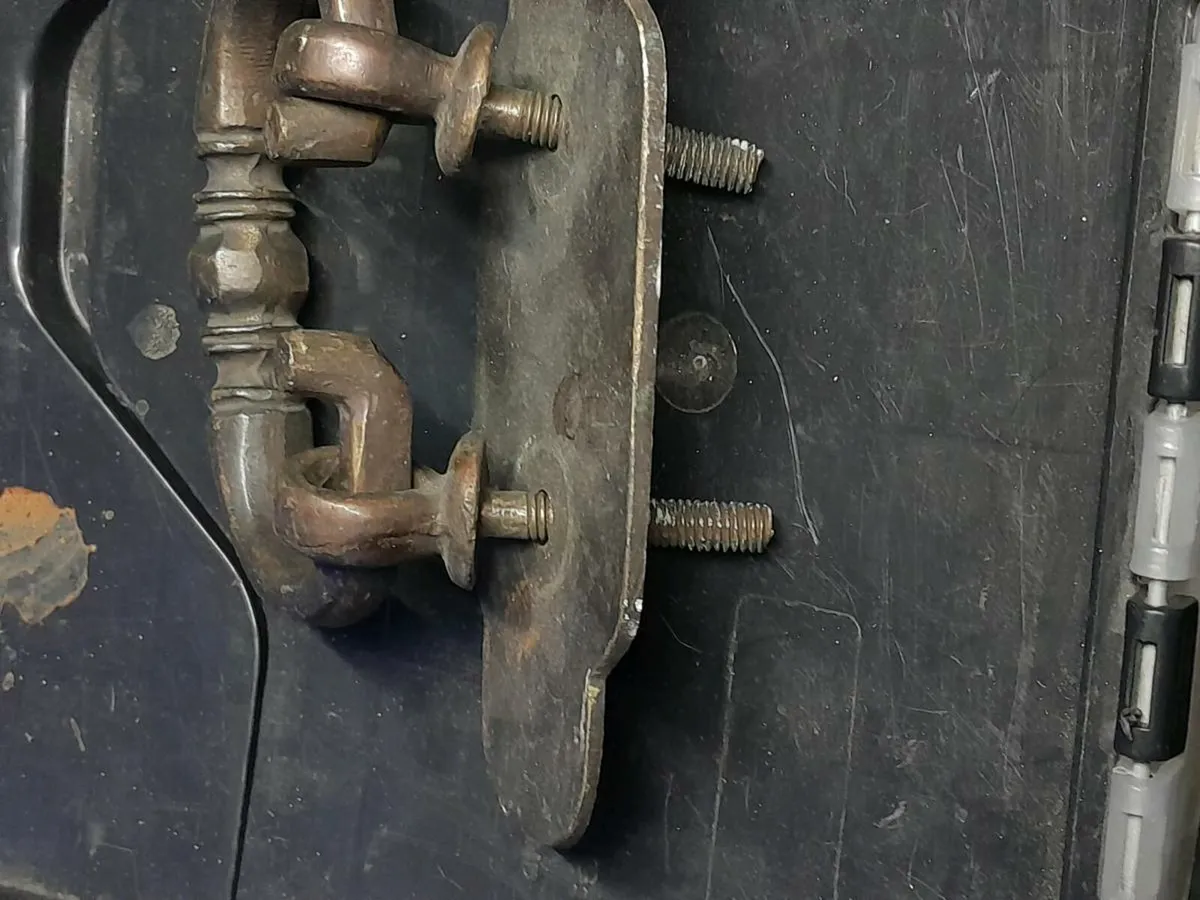 Bronze handle - Image 3
