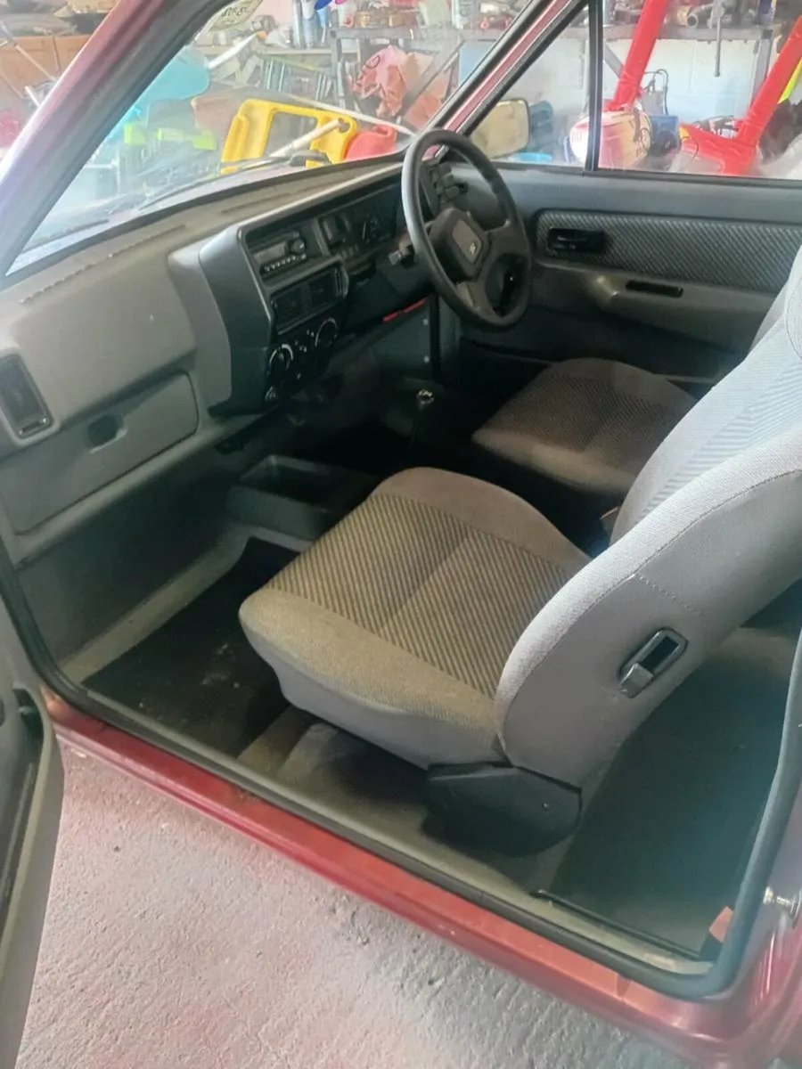 Car - Image 2