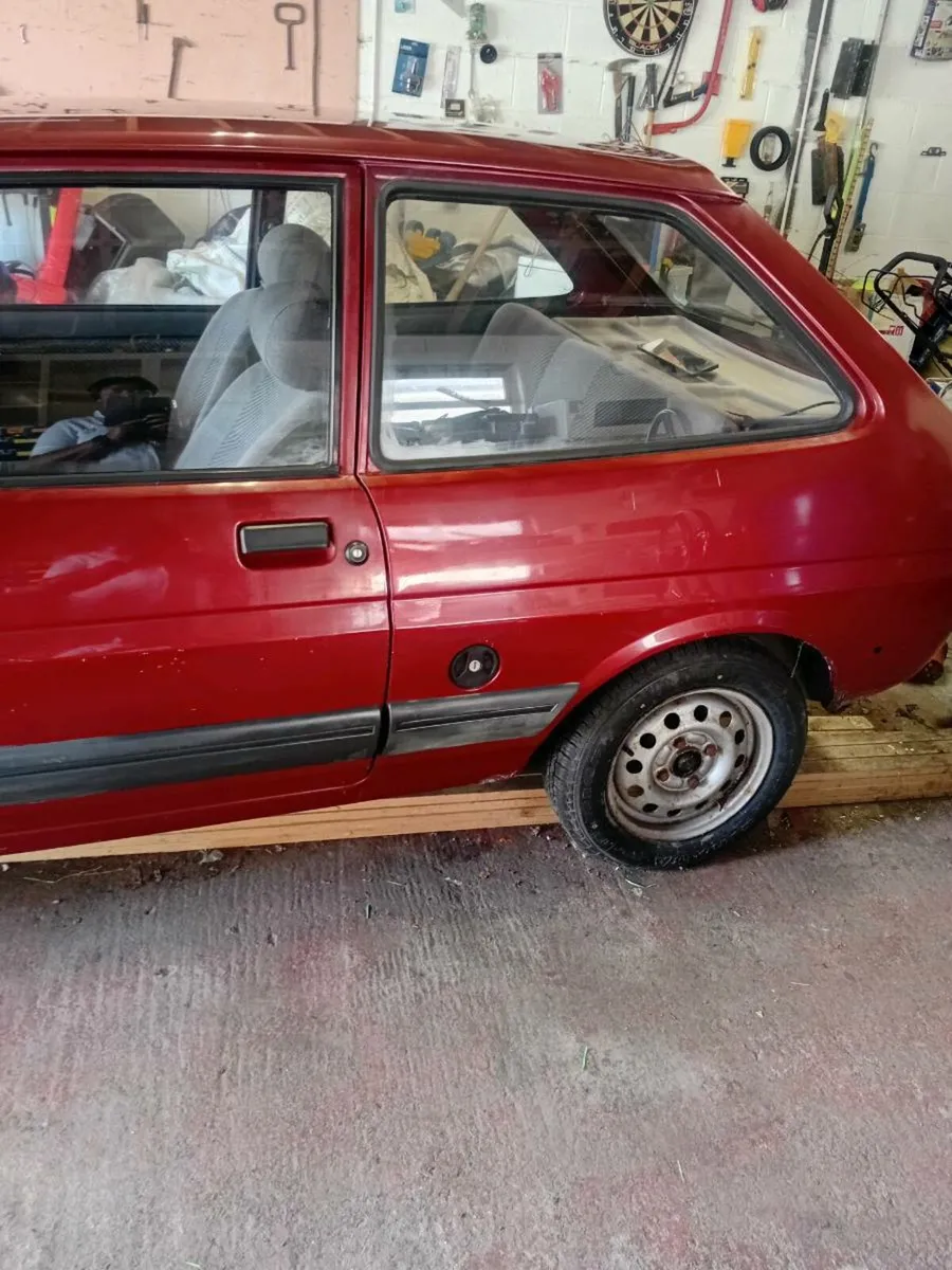 Car - Image 4