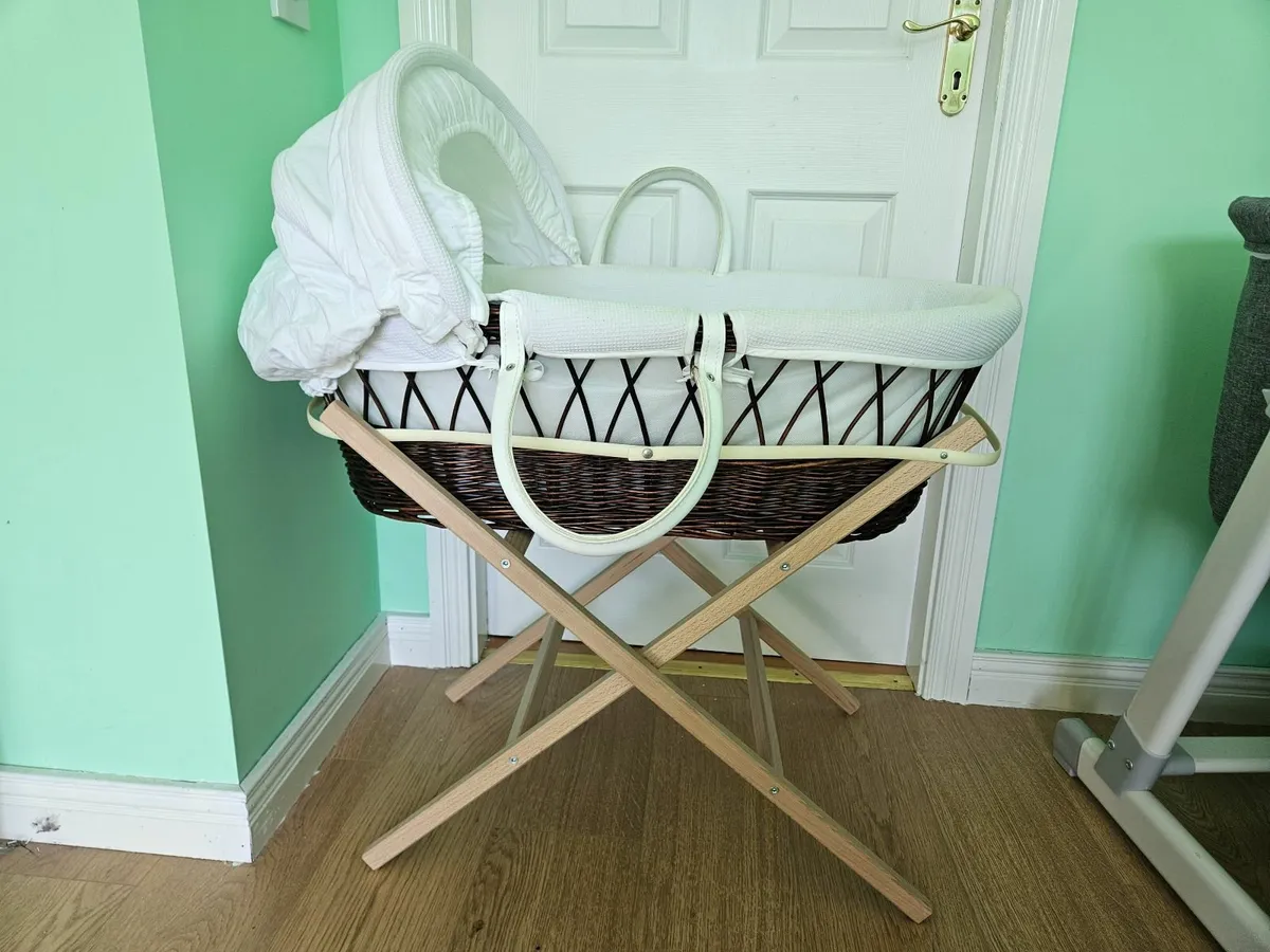 Moses Basket with stand & mattress - Image 1