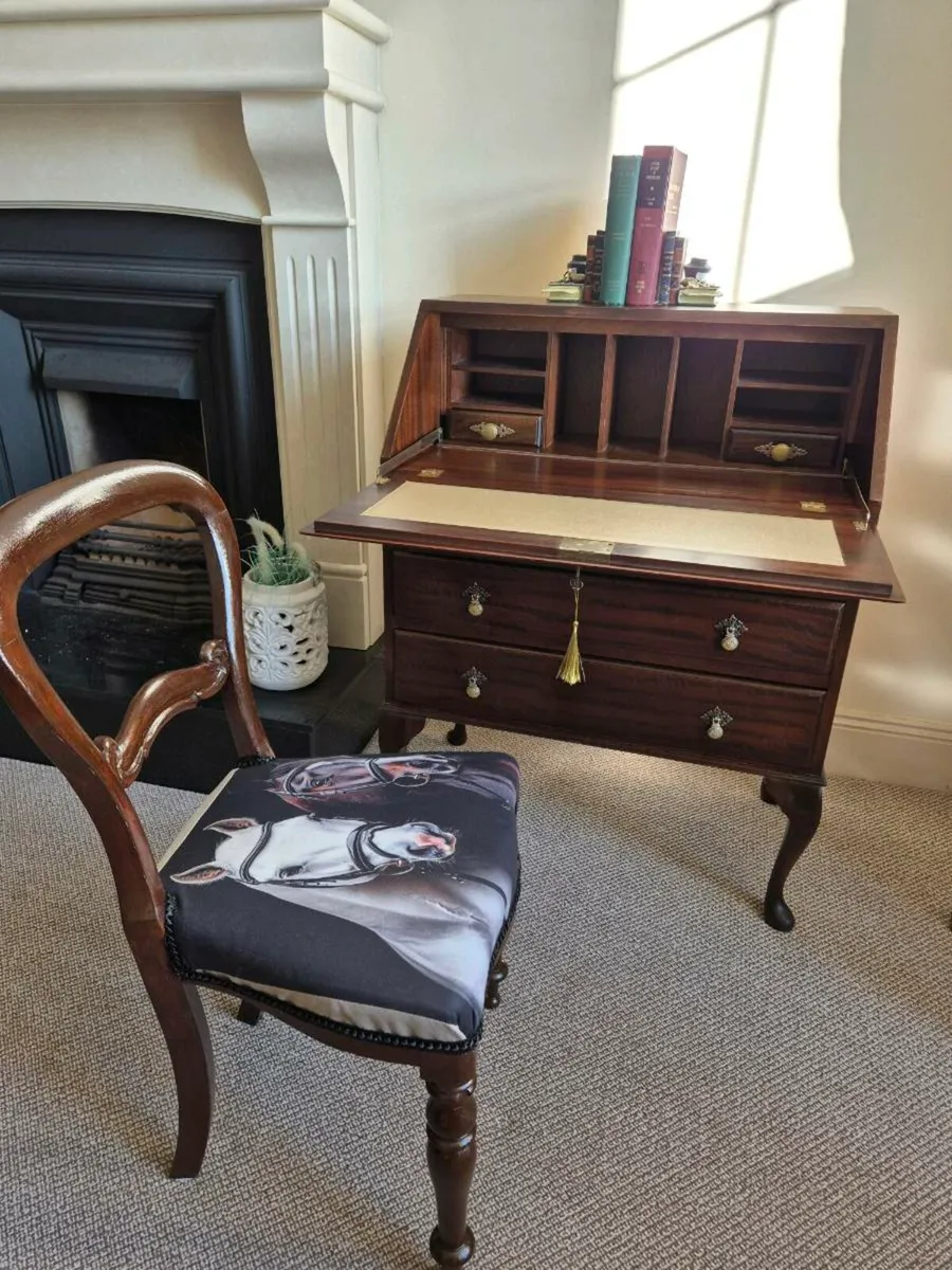 Writing desk - Image 1