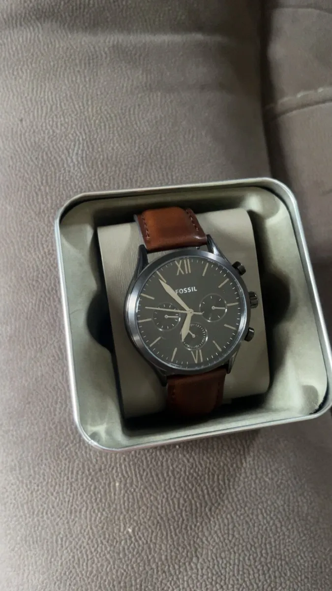 Fossil Fernmore BQ2814 Chronograph Watch - Image 1