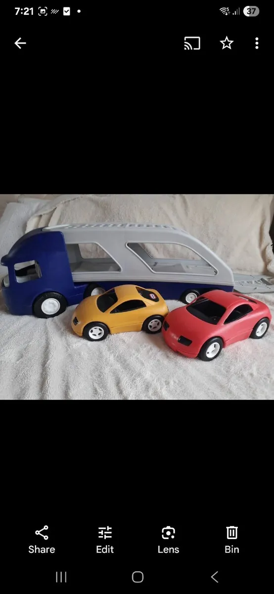 Toys - Image 1