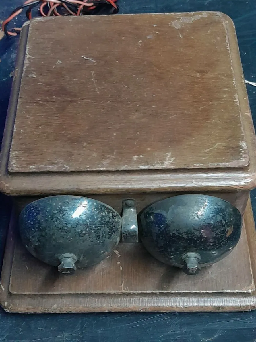Old phone bell - Image 2