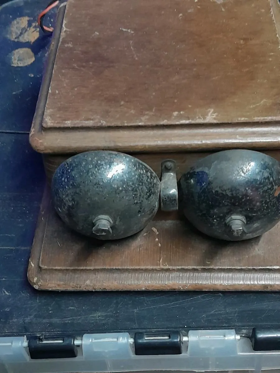 Old phone bell - Image 3