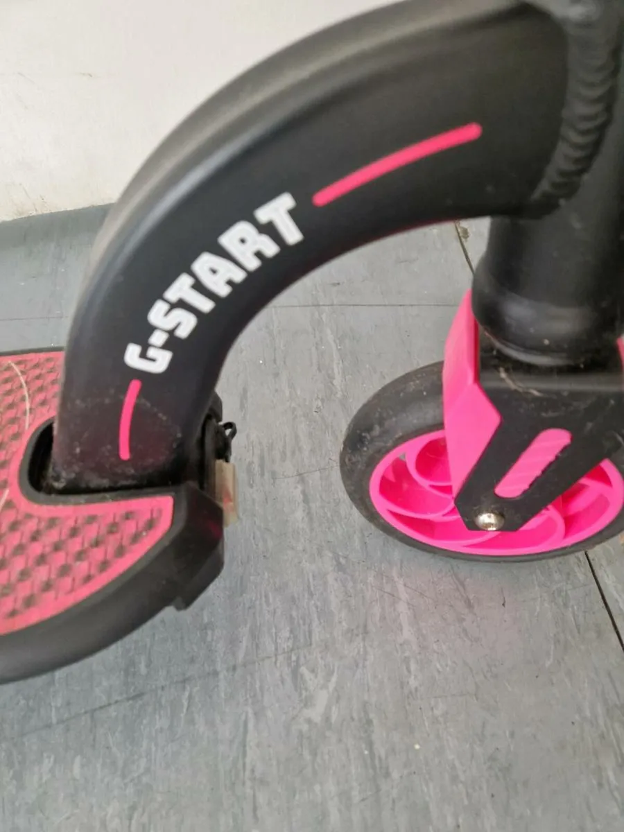 Electrick scooter - Image 2
