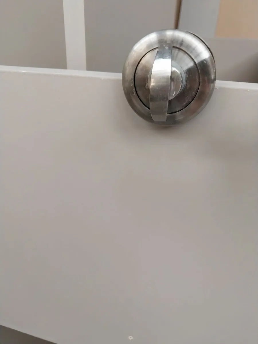 Door Handles + bathroom thumturns - Image 2