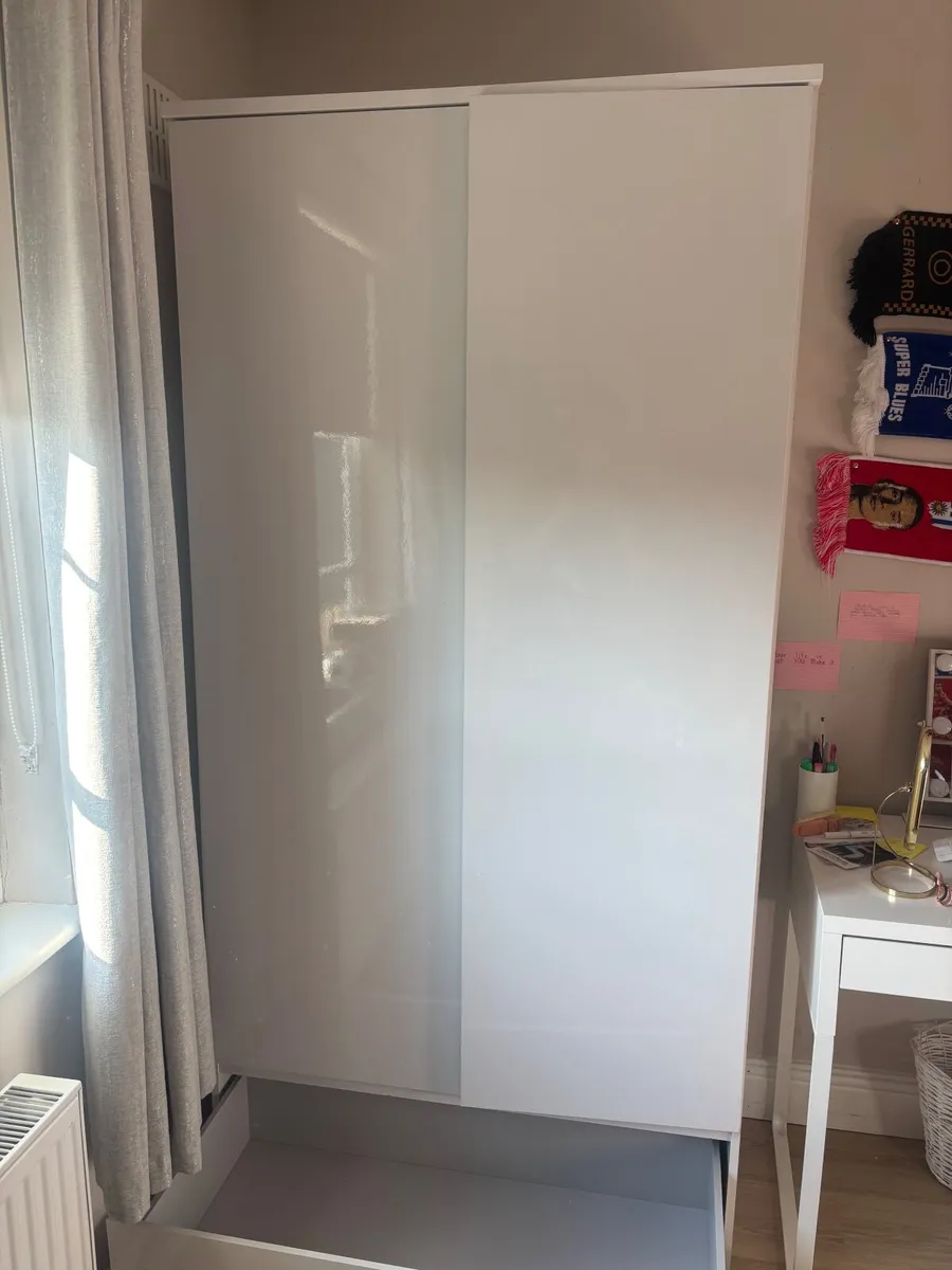 White double wardrobe - Image 2