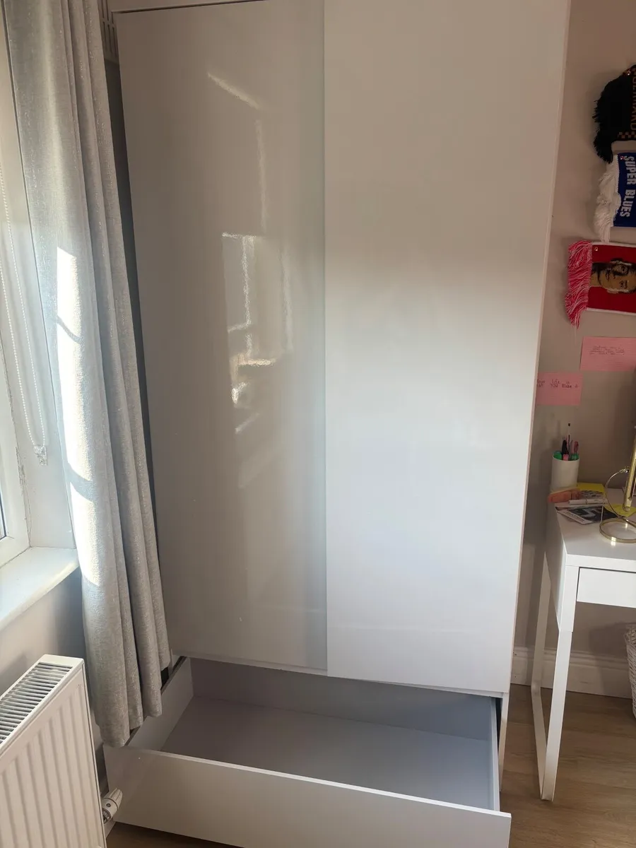 White double wardrobe - Image 1