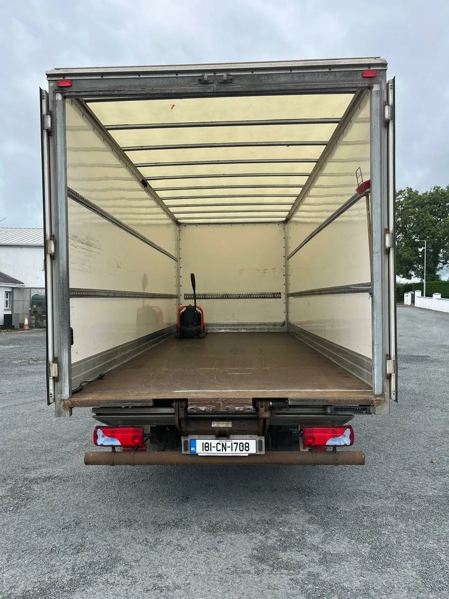 MAN TRUCK - Image 2