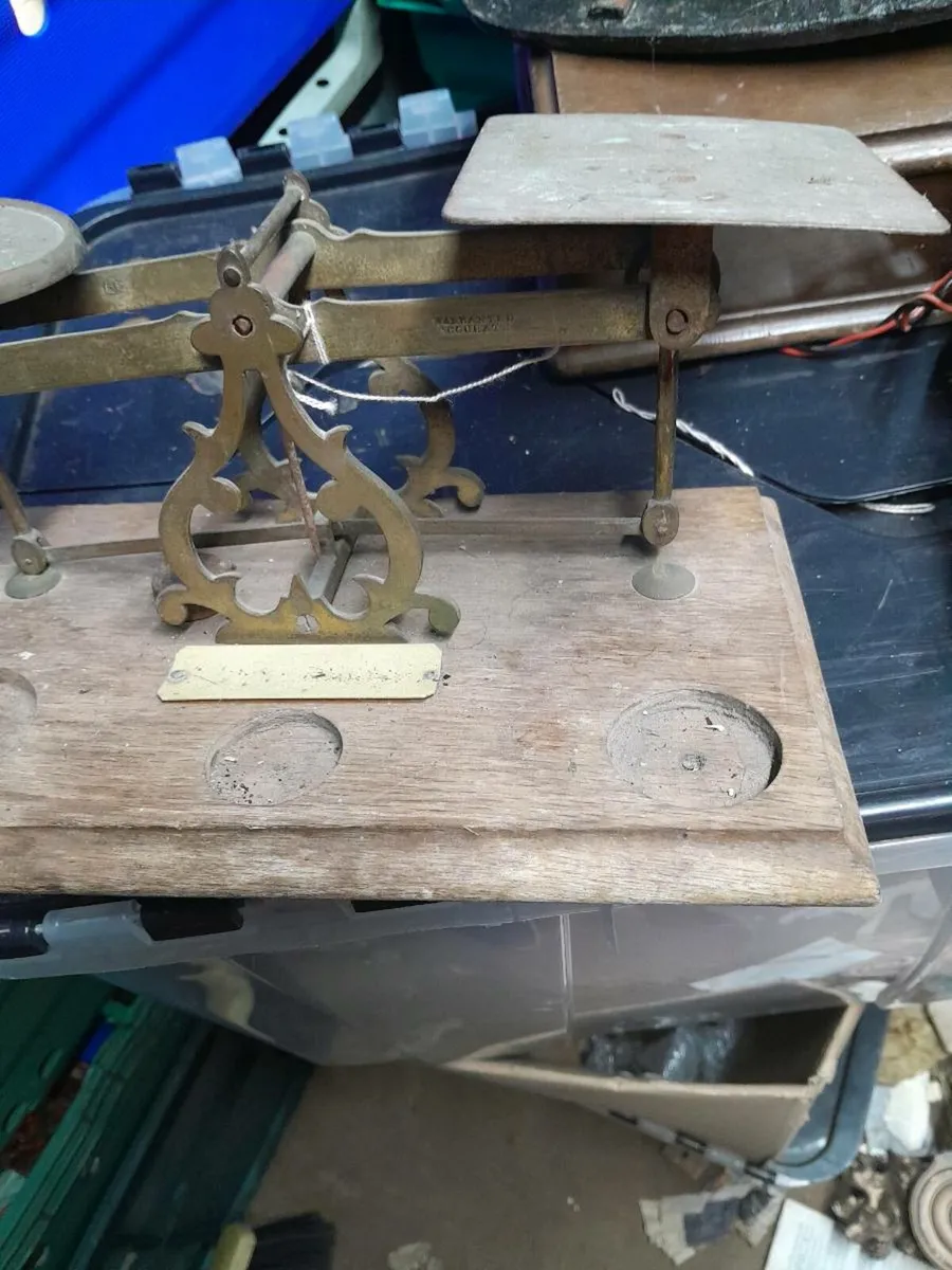 Old counter scales - Image 2