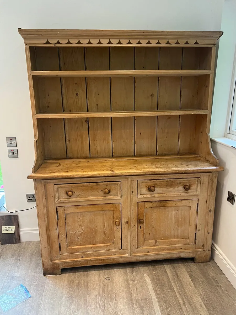 Kitchen dresser - Image 1