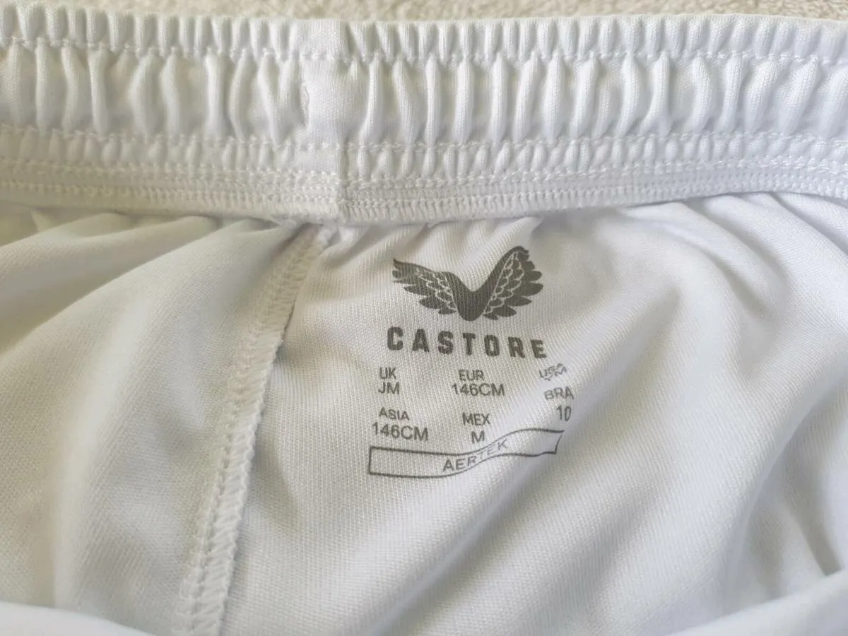 Ireland Football Away Shorts 2024 Childrens Small - Image 4