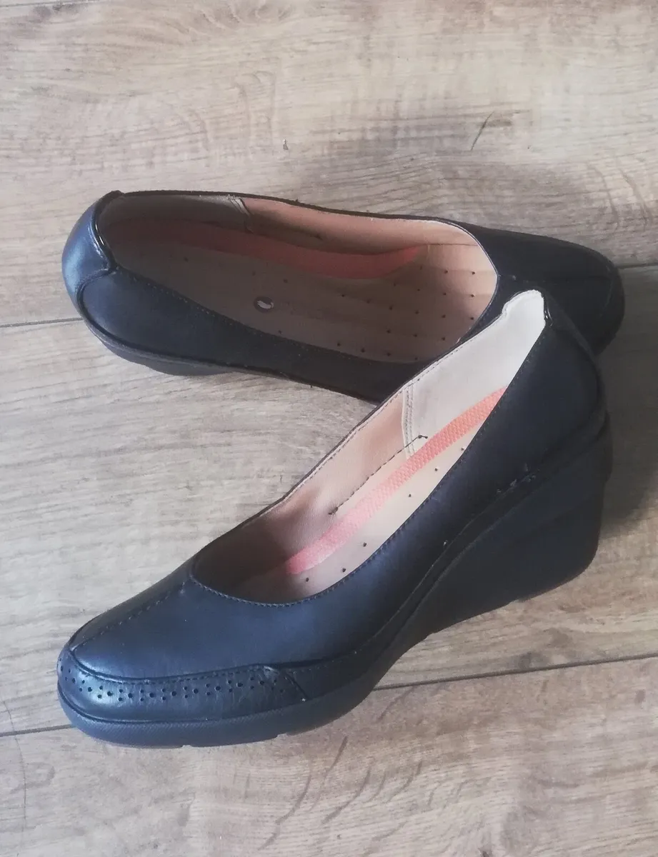 Clarks ladies unstructured wedge slip on shoes - Image 2