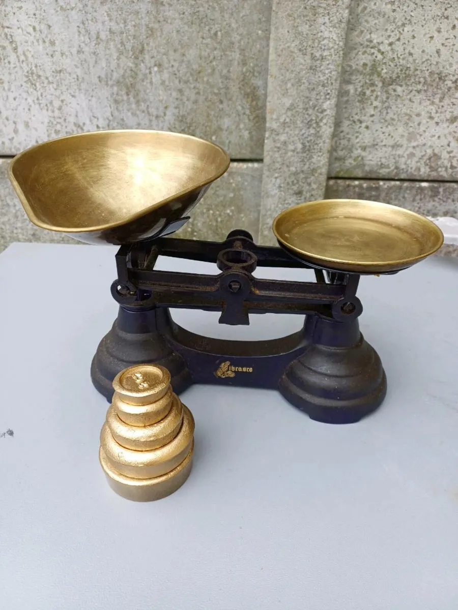 Vintage Weighing Scales - Image 2
