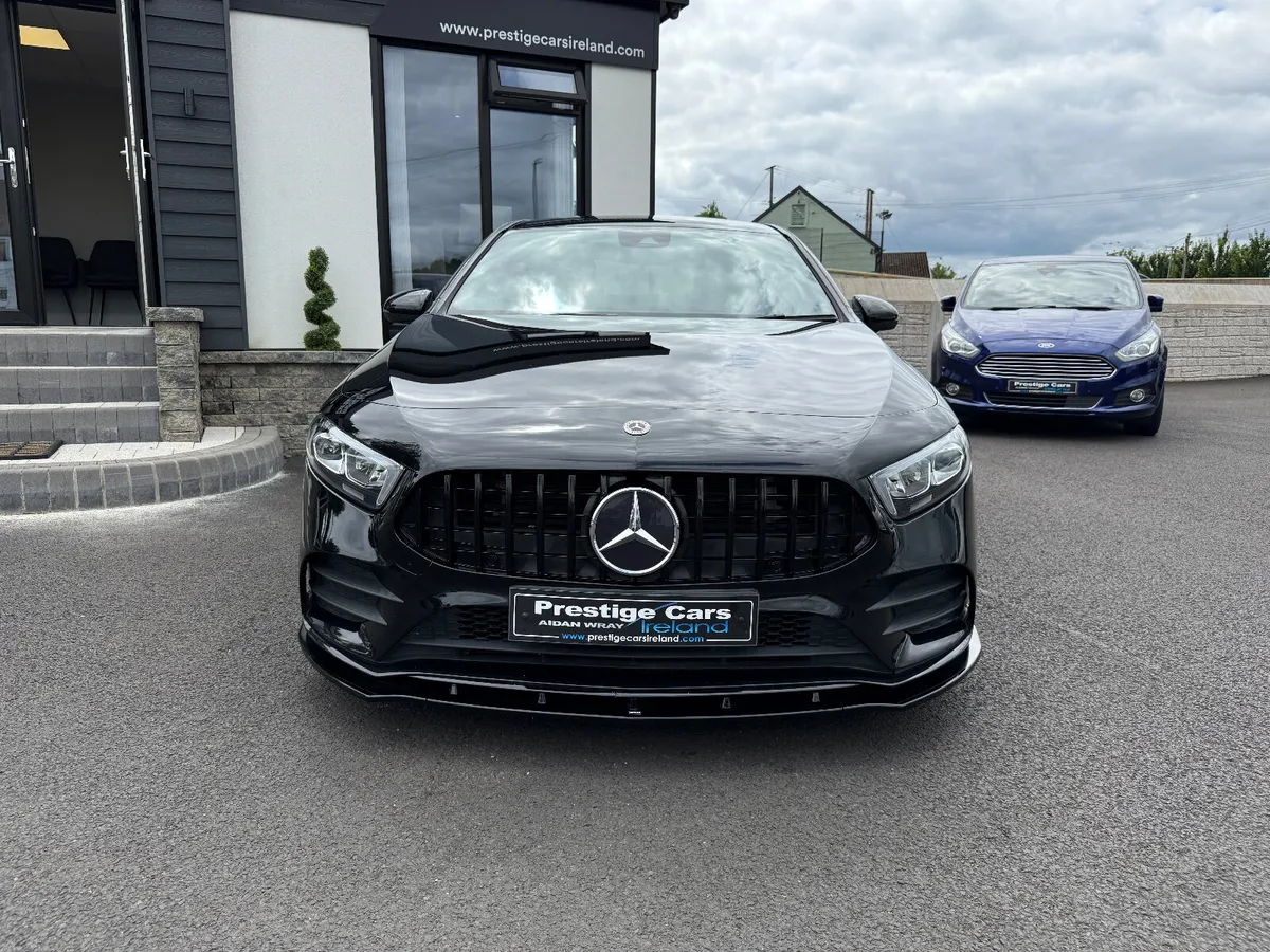 211 MERCEDES A220 CDI AMG LINE AUTO 190 BHP,SALOON - Image 2