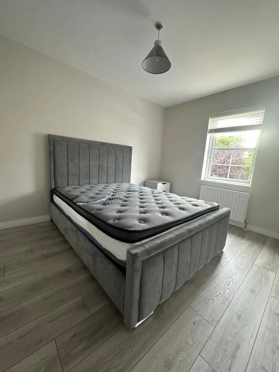 King-size Beds with Metress - Image 3