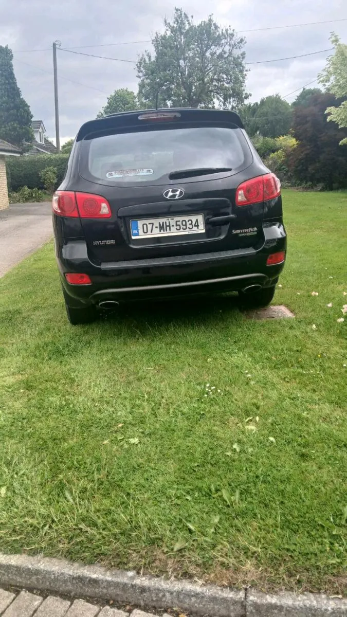 Hyundai santa fe - Image 3