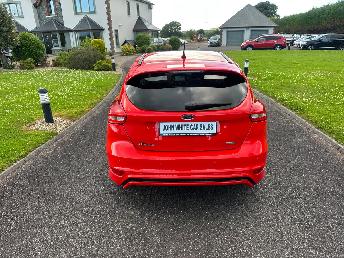 Ford Focus ST LINE (low kilometres ) - Image 4