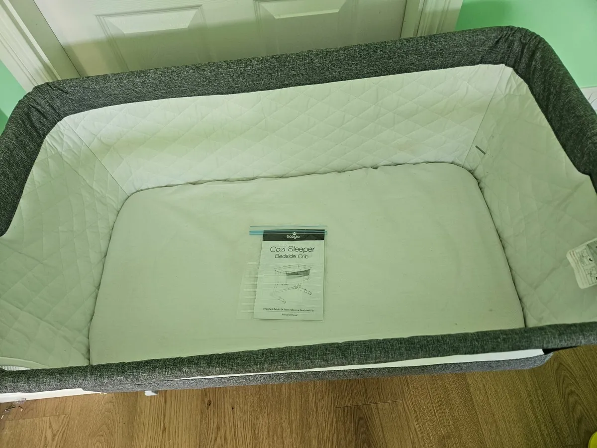 Babylo Cozi Sleeper- Bedside Crib - Image 1
