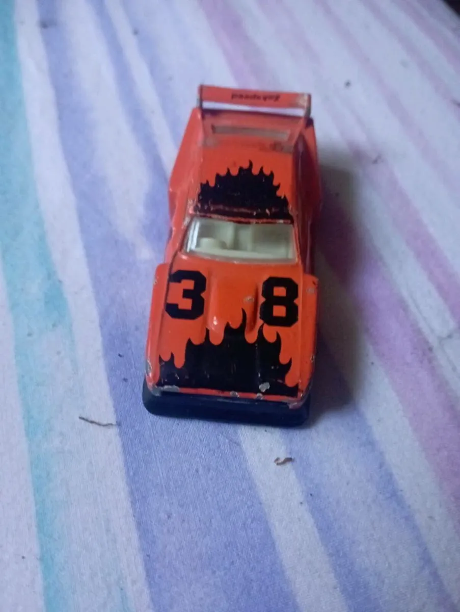 VINTAGE 1980 CORGI FORD CARPI RACING CAR - Image 2