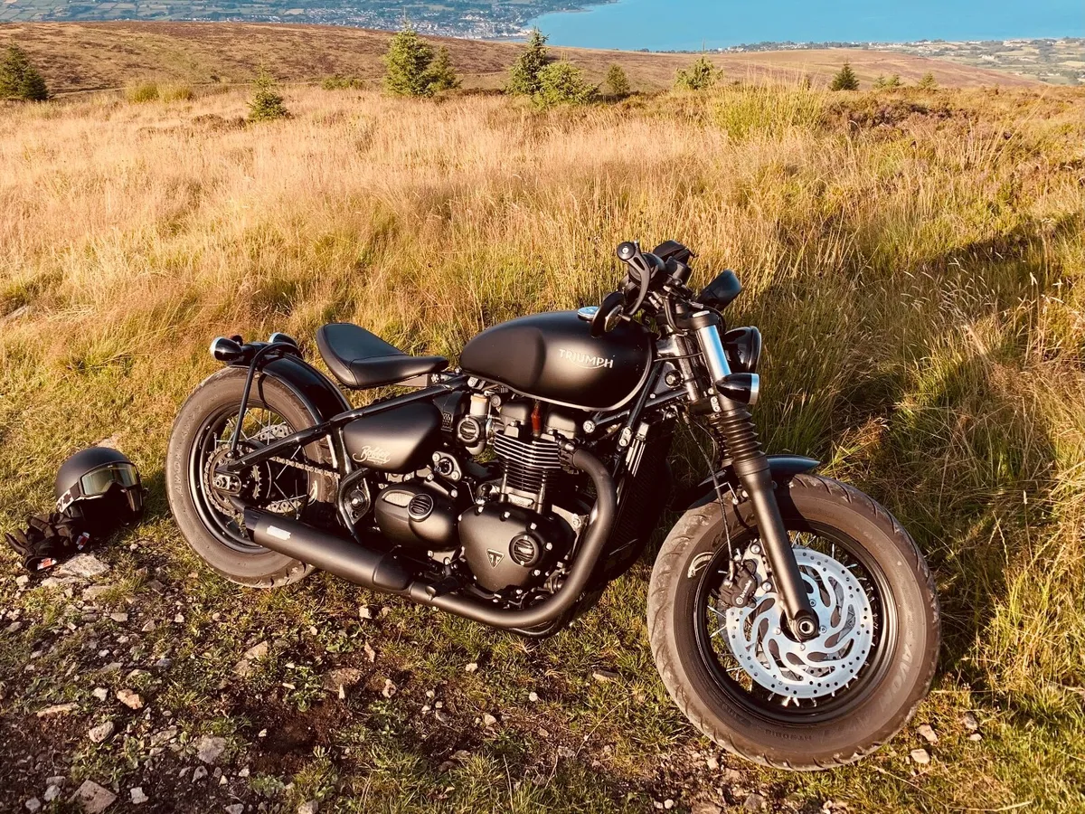 Triumph Bobber Black 2018 - Image 1