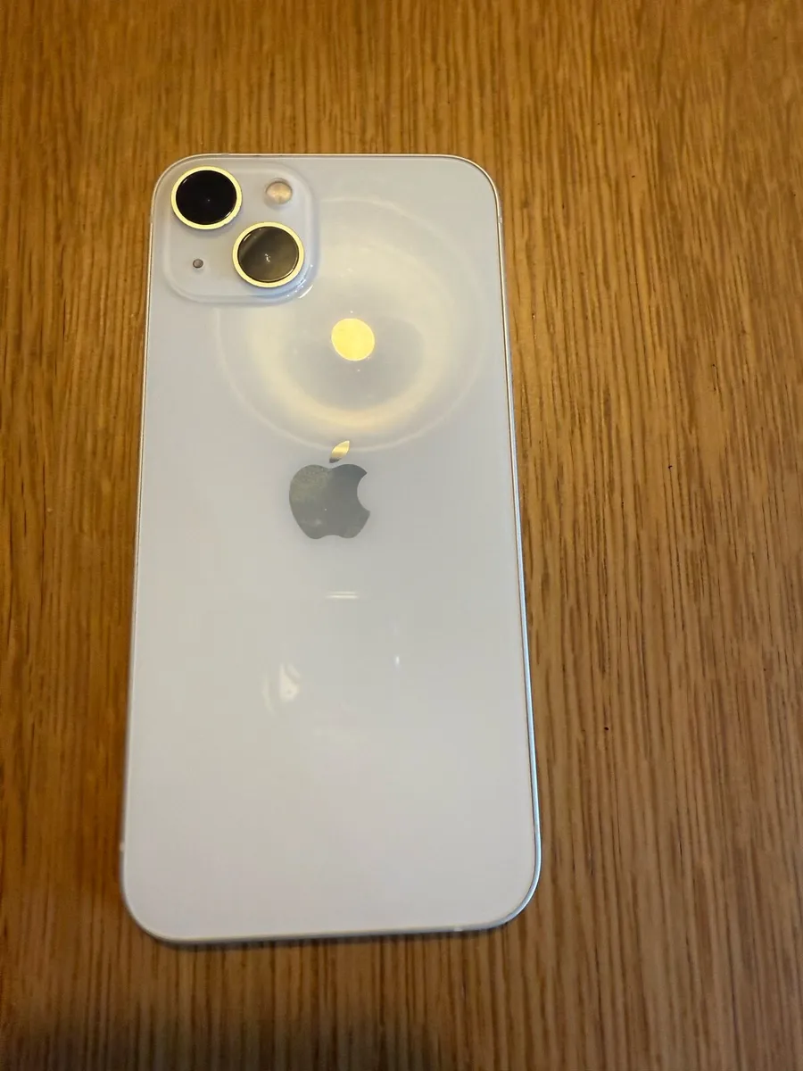 I phone 13 - Image 1