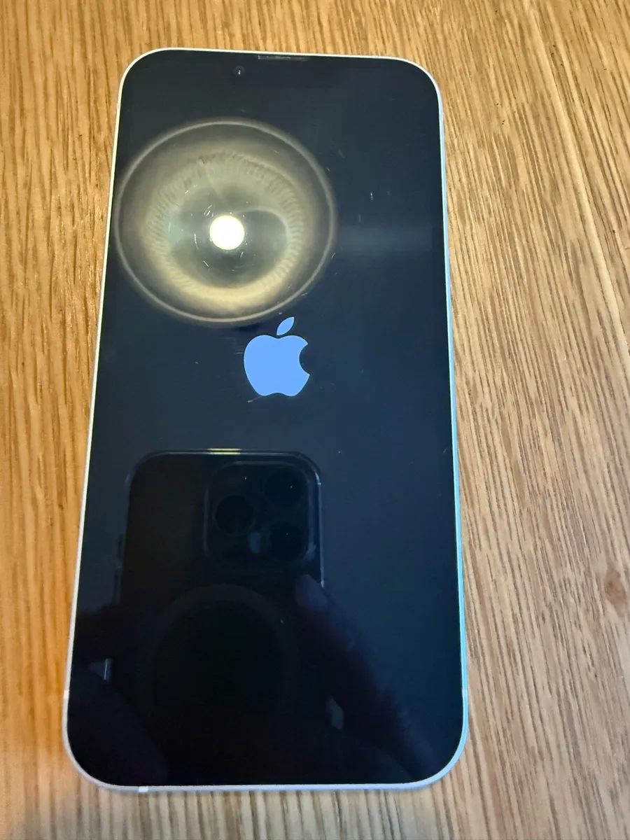 I phone 13 - Image 3