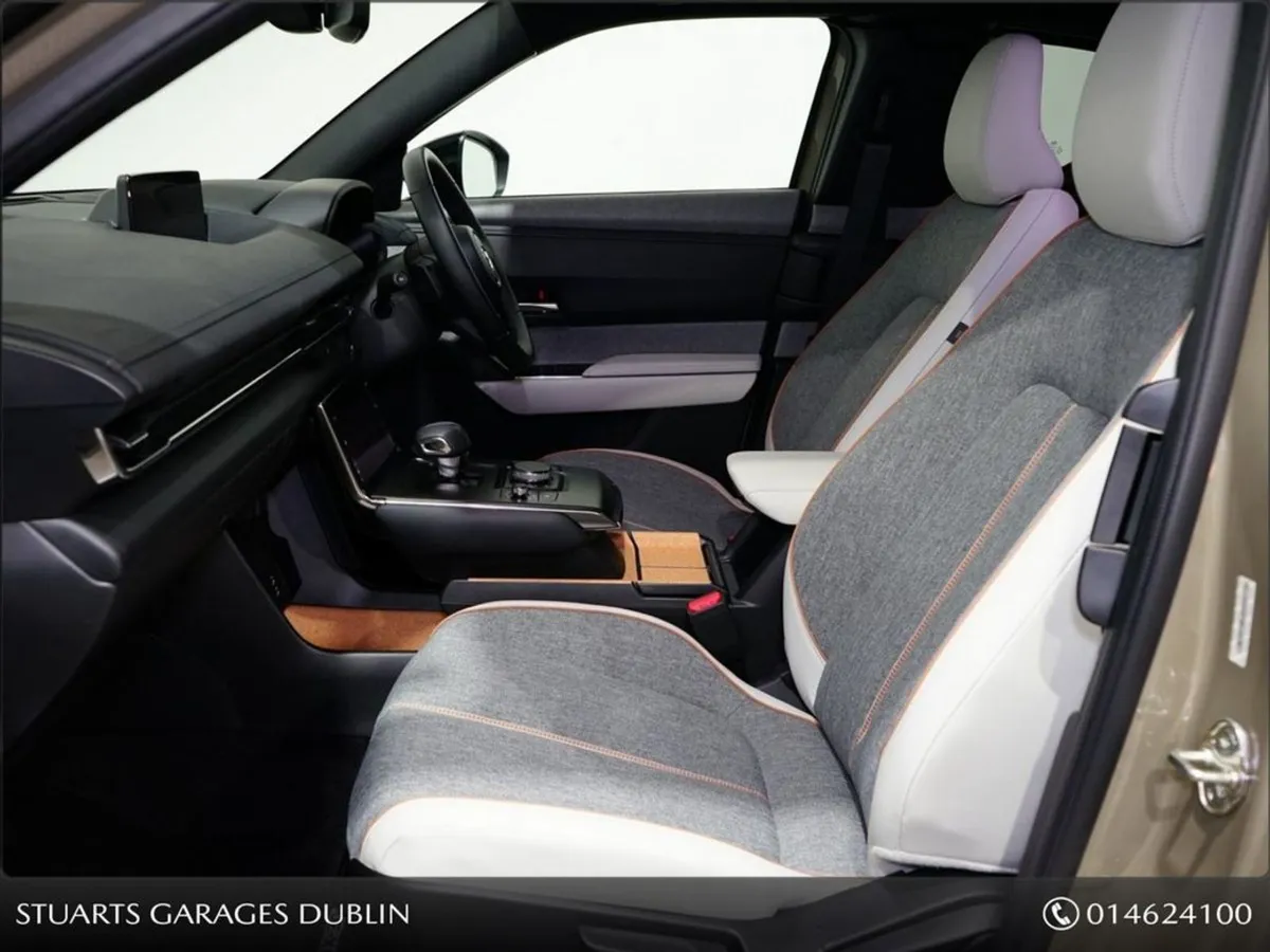 Mazda MX-30 35.5kwh (145ps) Exclusive-lin - Image 3