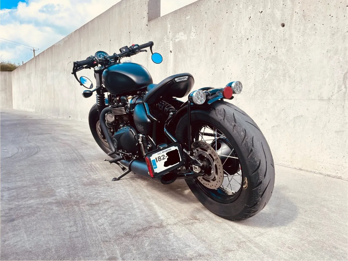 Triumph Bobber Black 2018 - Image 2