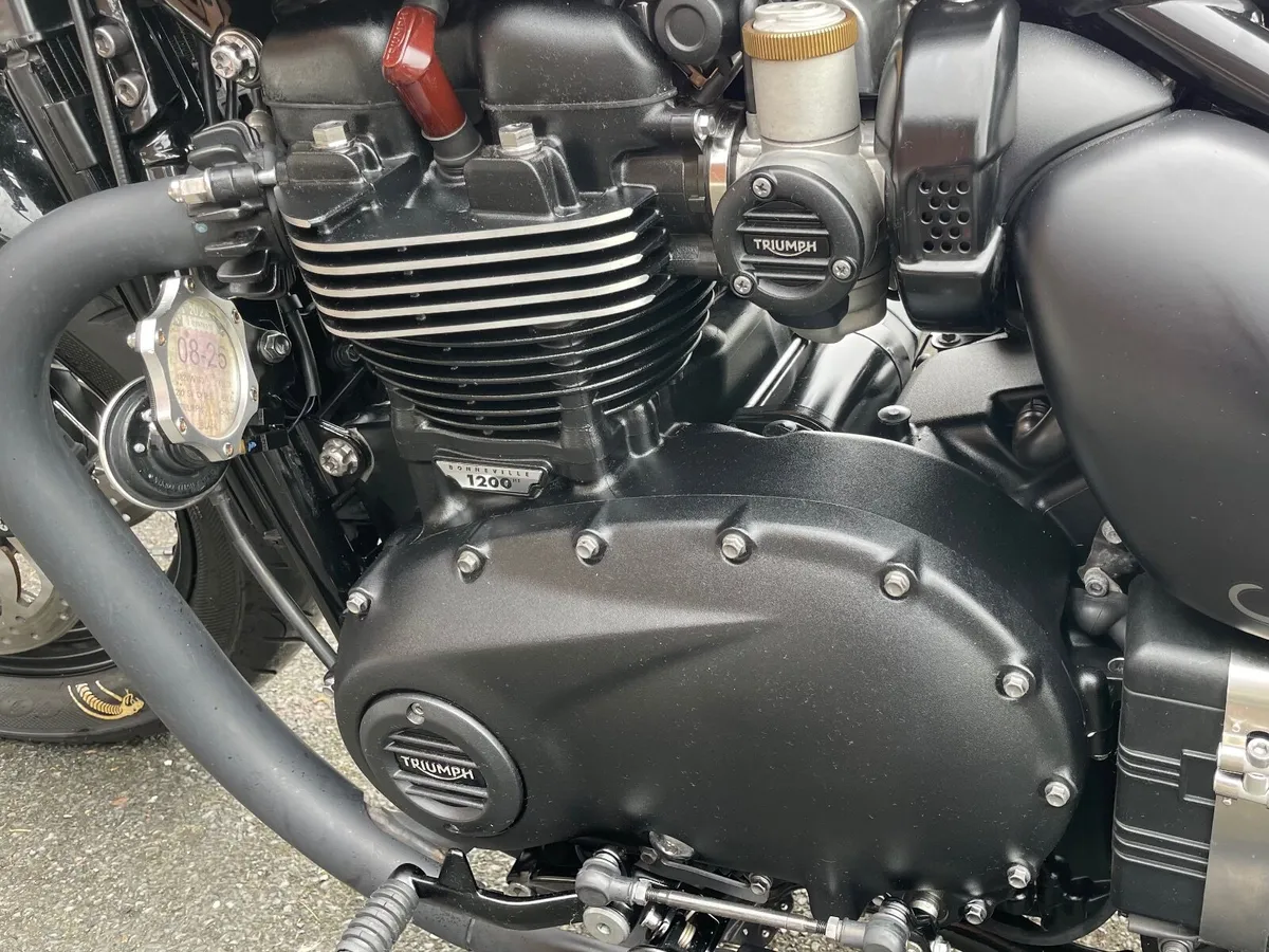 Triumph Bobber Black 2018 - Image 3