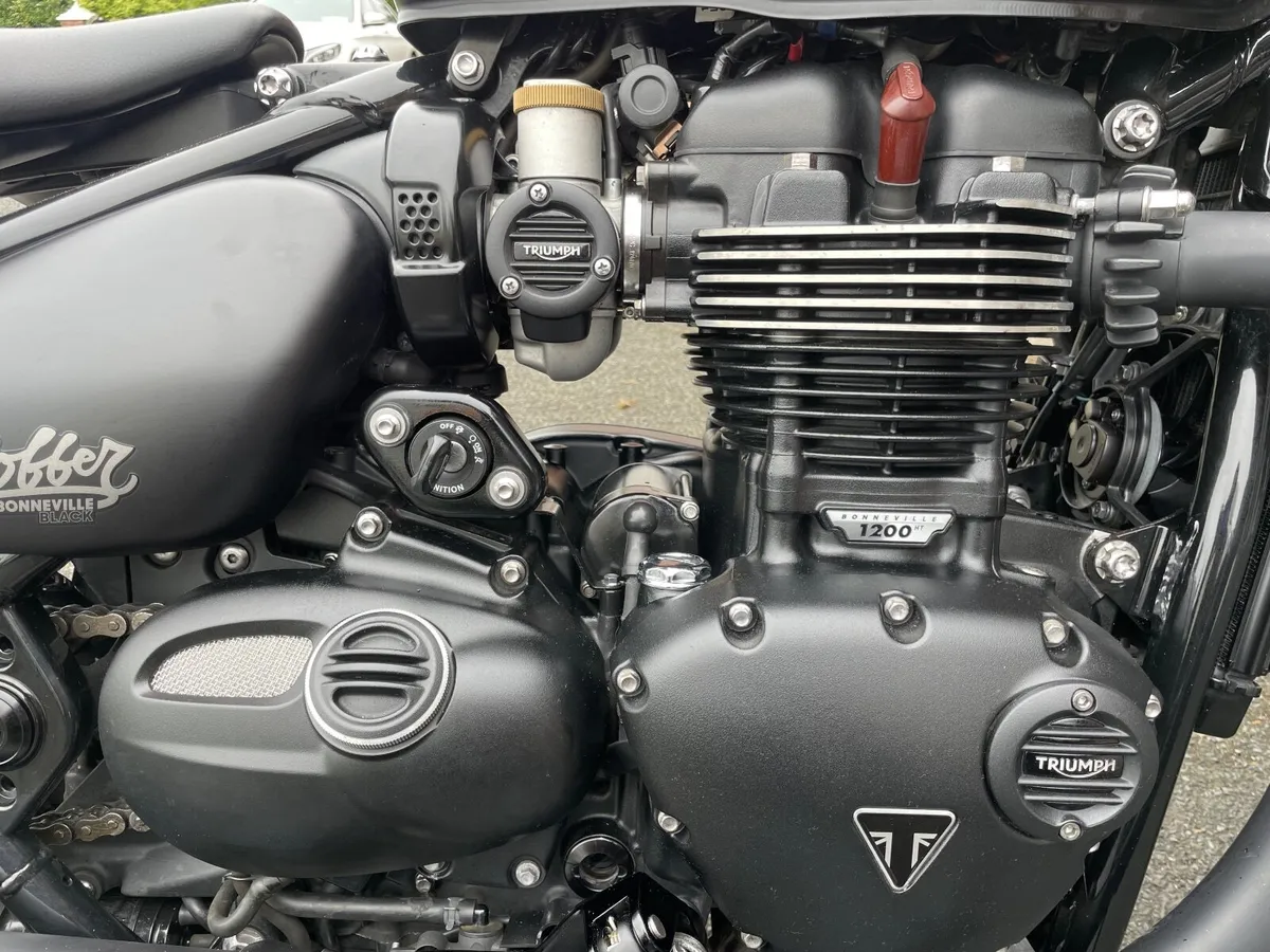 Triumph Bobber Black 2018 - Image 4