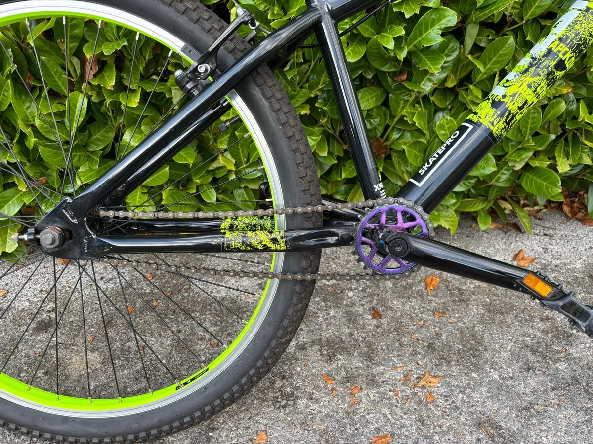 Halfords X-Rated BMX dirt bike - Image 4