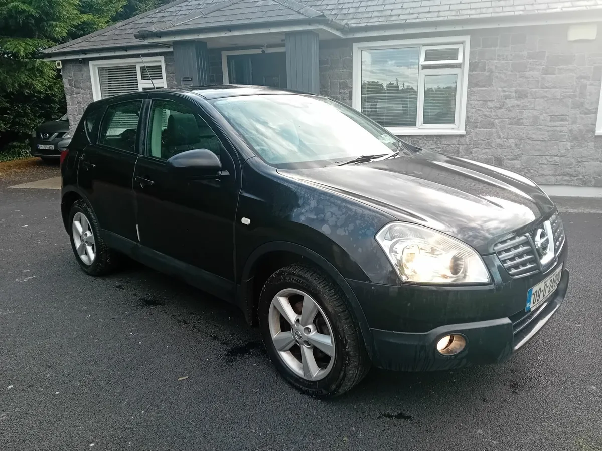 Nissan Qashqai 2009   1.6 Petrol - Image 1