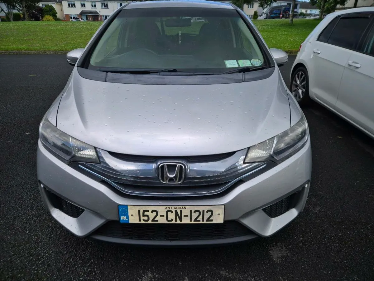 Honda Fit Hybrid Auto 2015 - Image 1