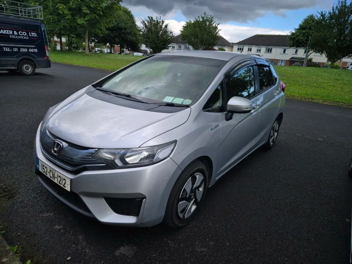 Honda Fit Hybrid Auto 2015 - Image 3